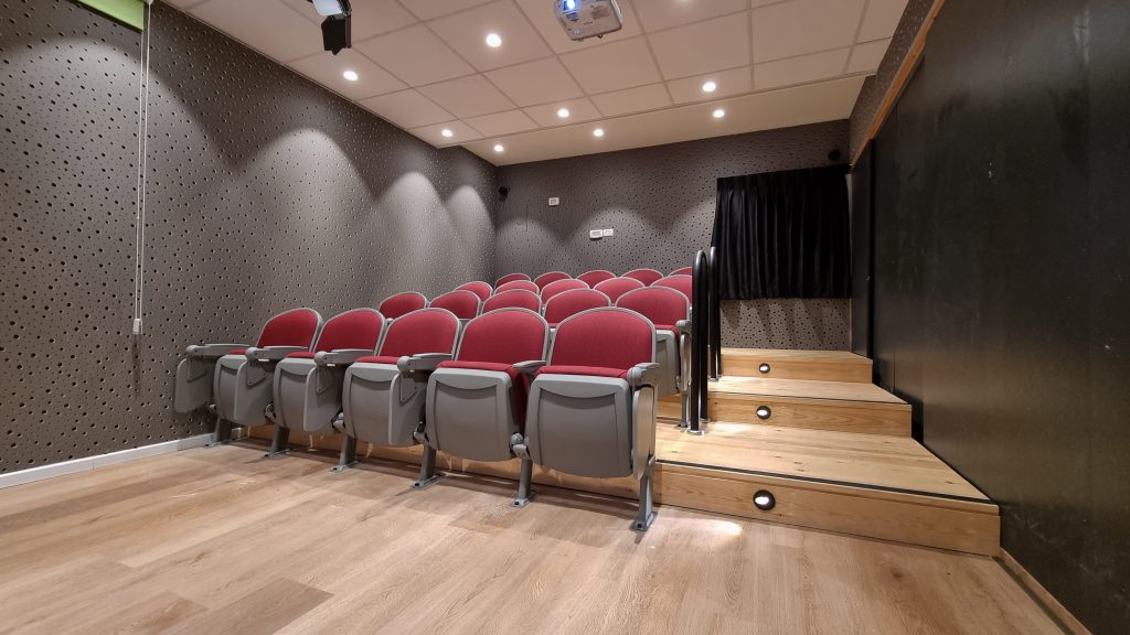 דף הבית אוריאל שטרן -מעצב פנים